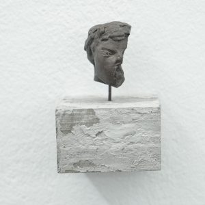 Nr.1_Bronze,Rohguss_Holz,Tonschlicker_5x4.5x3.5cm